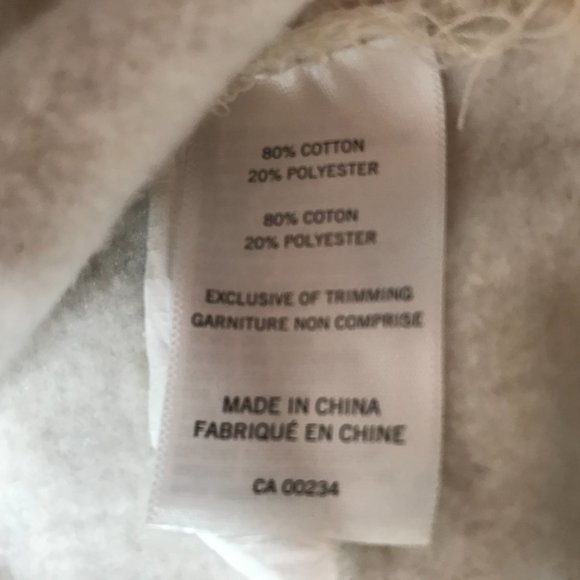 Hudson's Bay Co Sweatshirt Short Sleeve "KEEP CANADA WILD" Text on Front Small - Picture 11 of 14